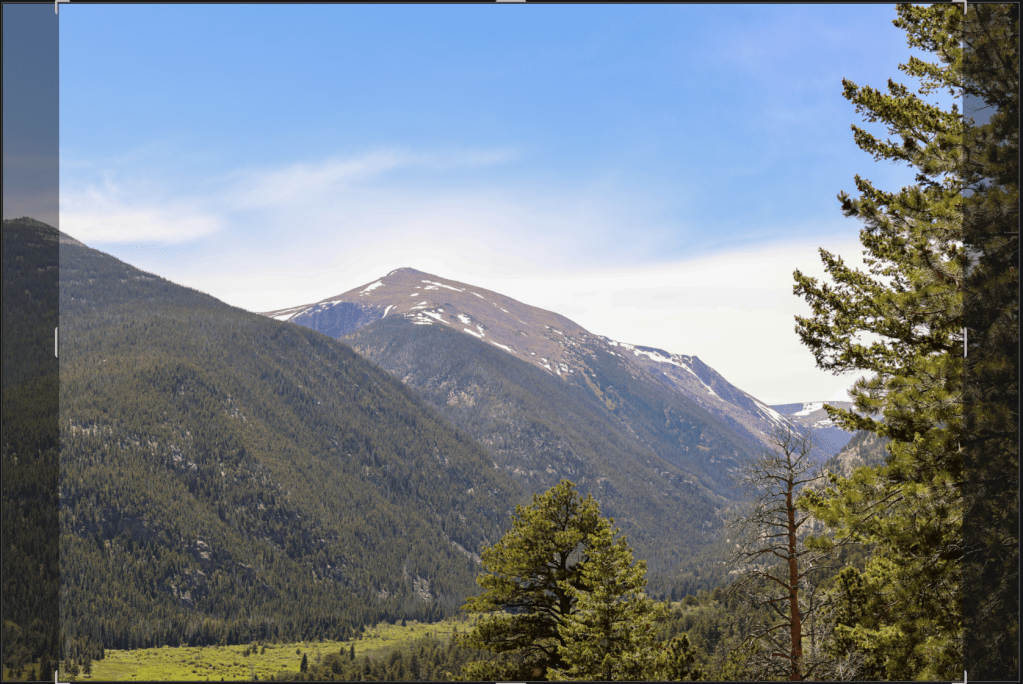 4:3 Ratio – A slightly more compact mountain scene, often used in phone and digital photography.