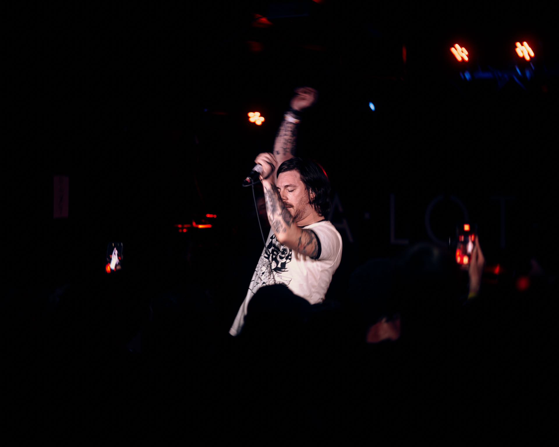 Kurt Travis with A lot Like Birds performing with passion to a lively crowd